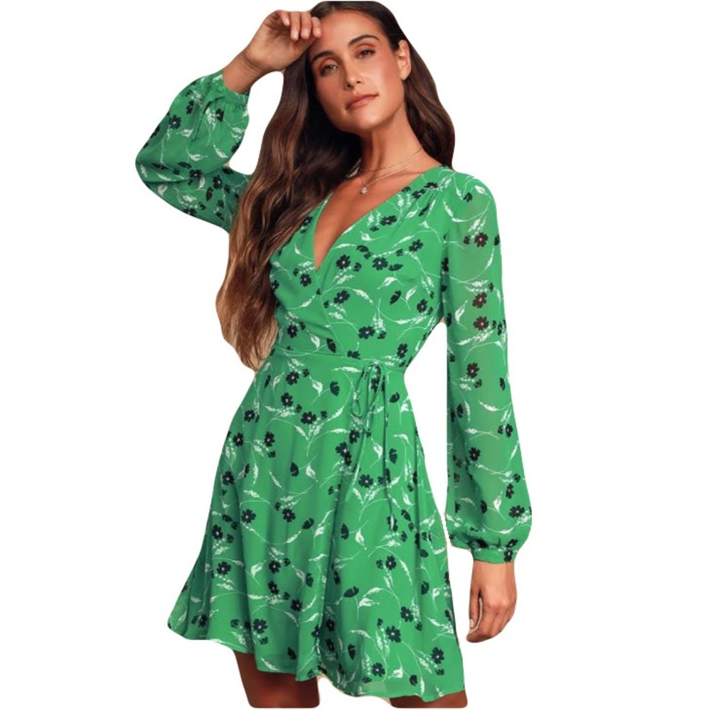 Lulu’s Wrapped in Wonder Green Floral Long Sleeve Wrap Mini Dress Medium